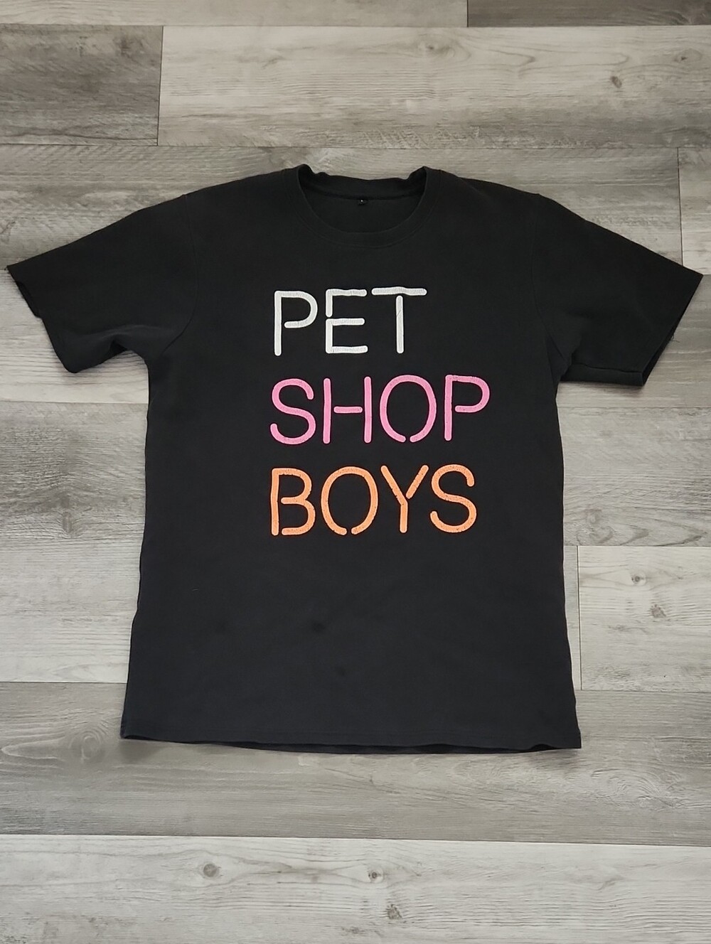 06' Pet Shop Boys Black Concert Tee with White, Pink & Orange Text Mens Womens L
